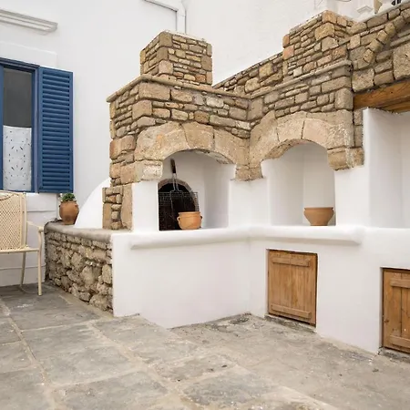 بيت للعطل Anastasia Traditional House *