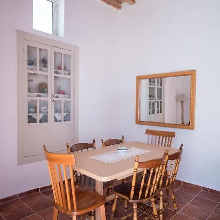 Anastasia Traditional House * Lardos