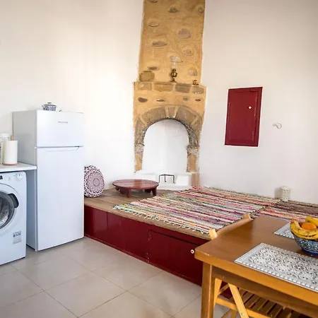 Anastasia Traditional House * Lardos